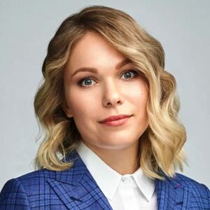 Medium team 6 768x1024